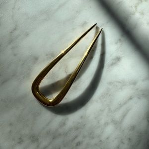 DEBORAH PAGANI Small DP Hair Pin Gold, 3.1” length